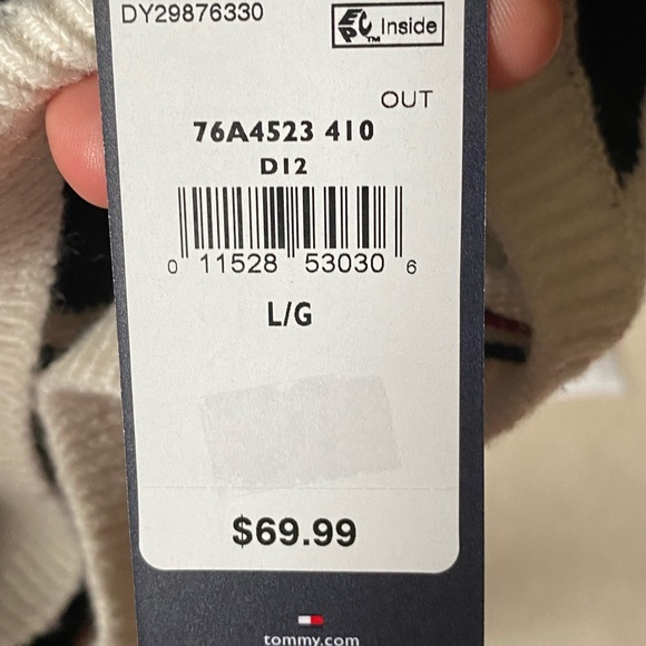 NWT Tommy Hilfiger Sweater - Picture 3 of 4